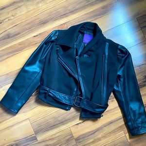 Forever 21 cropped moto jacket S
